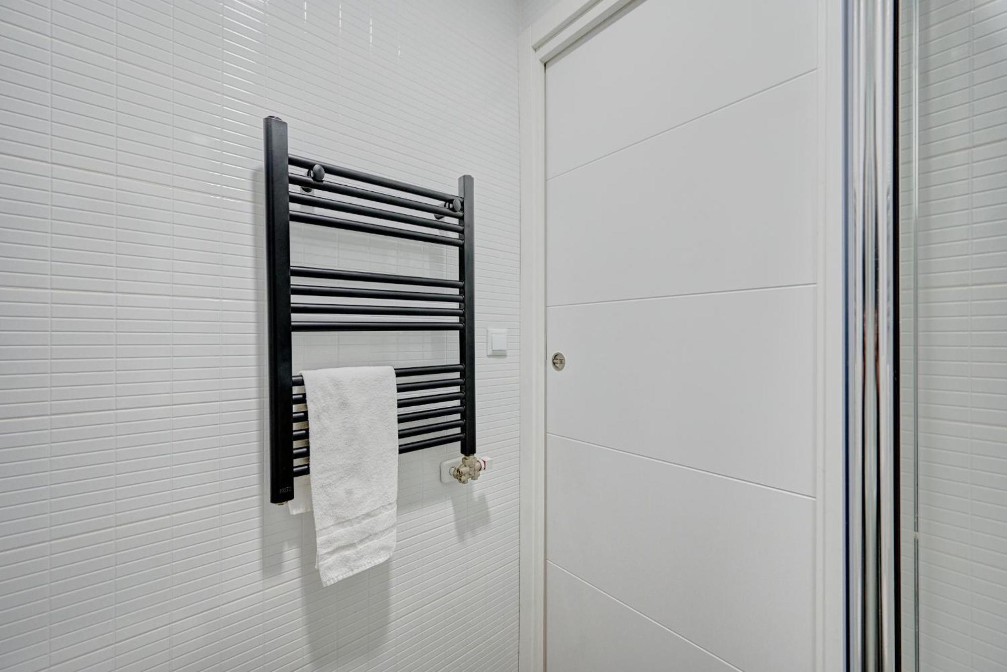 Casa Galdos By Clabao Apartment Logrono Bagian luar foto